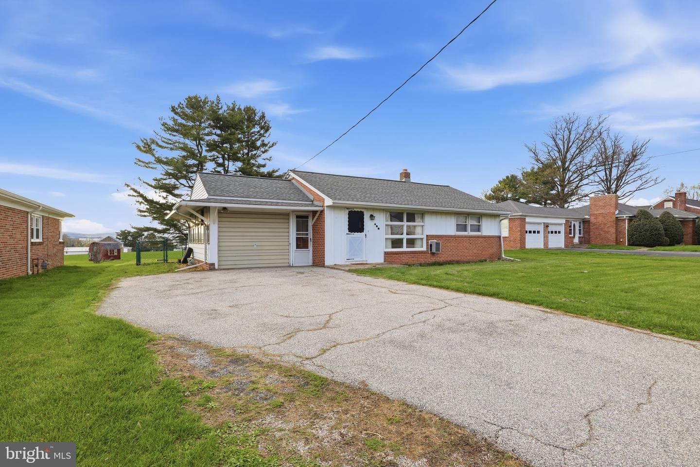 456 York Street photo 4