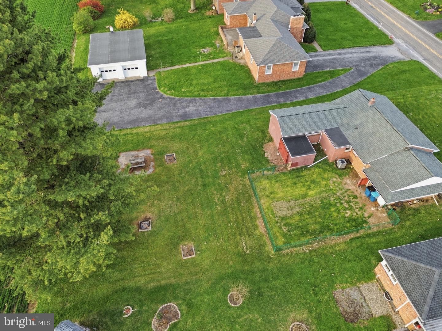 456 York Street photo 46