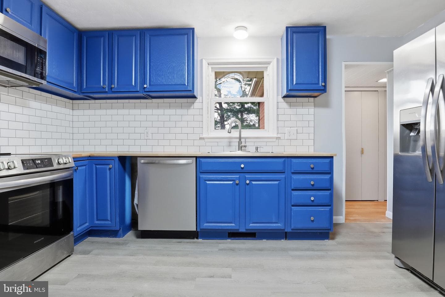 456 York Street photo 9