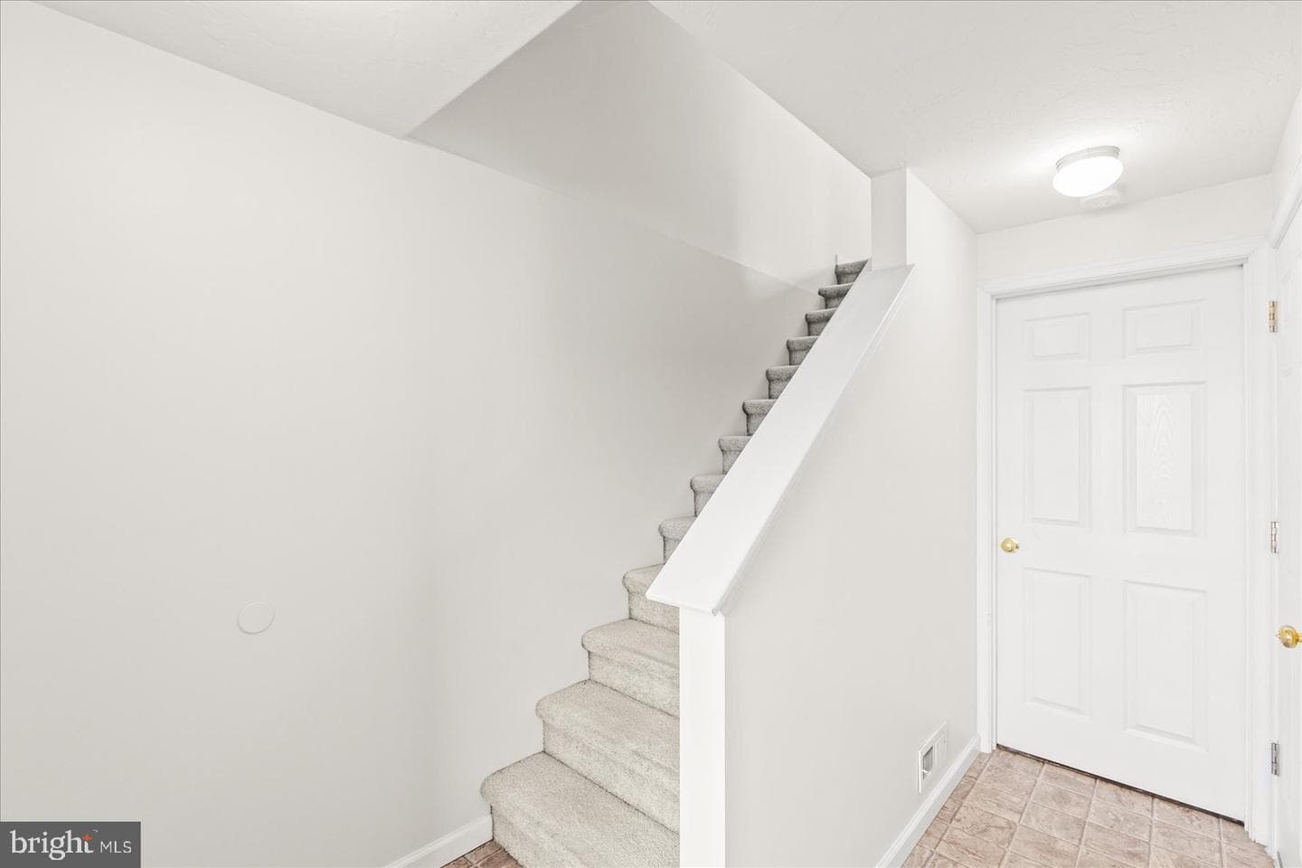 1242 Ledge Drive photo 5