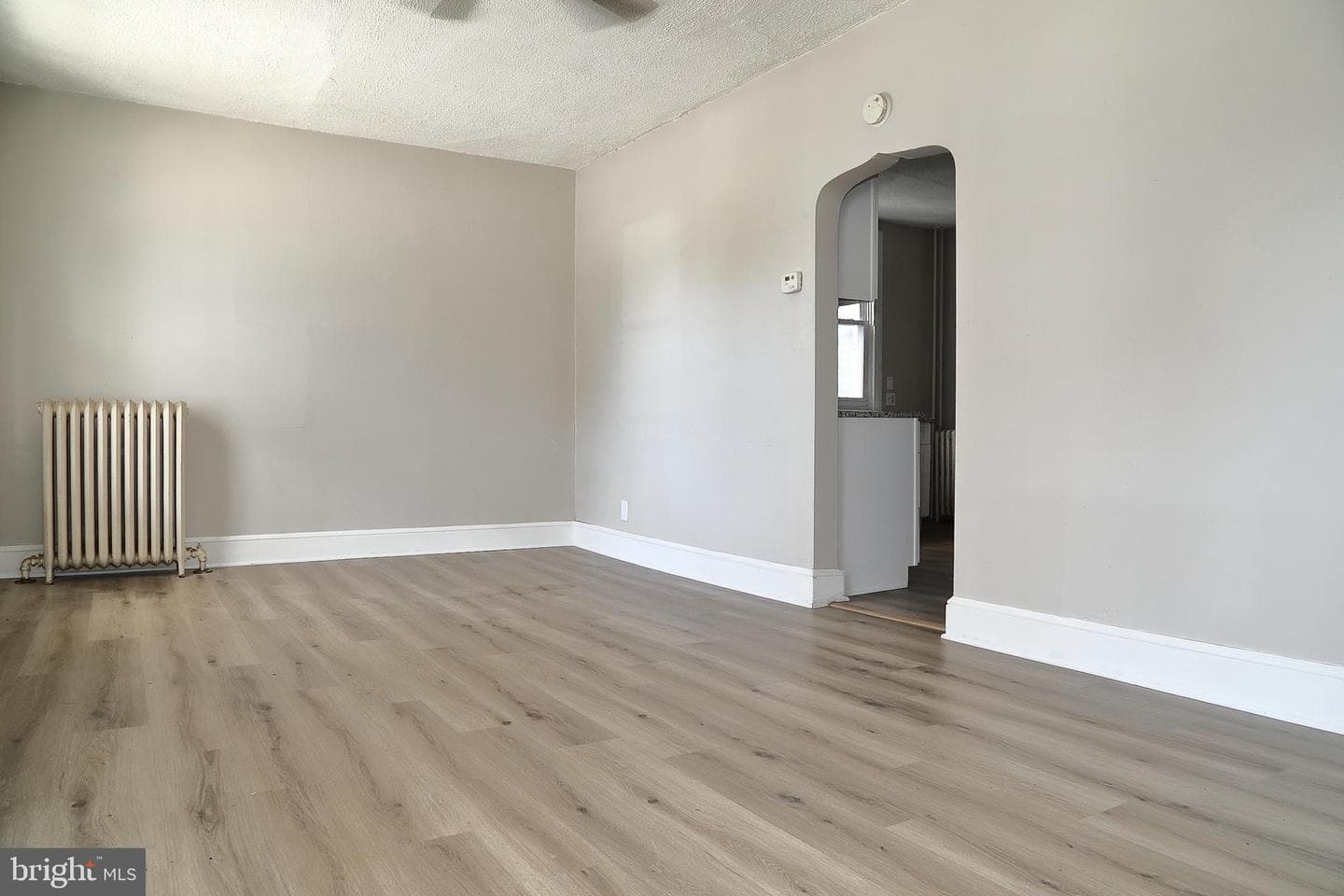 875 E Prospect Street photo 3