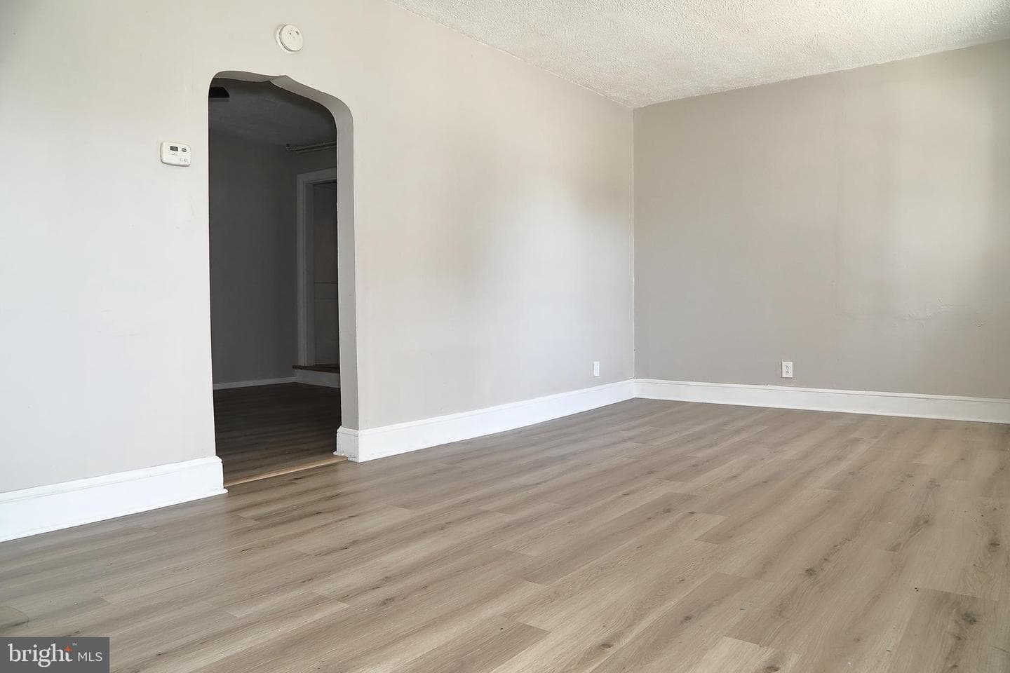 875 E Prospect Street photo 4