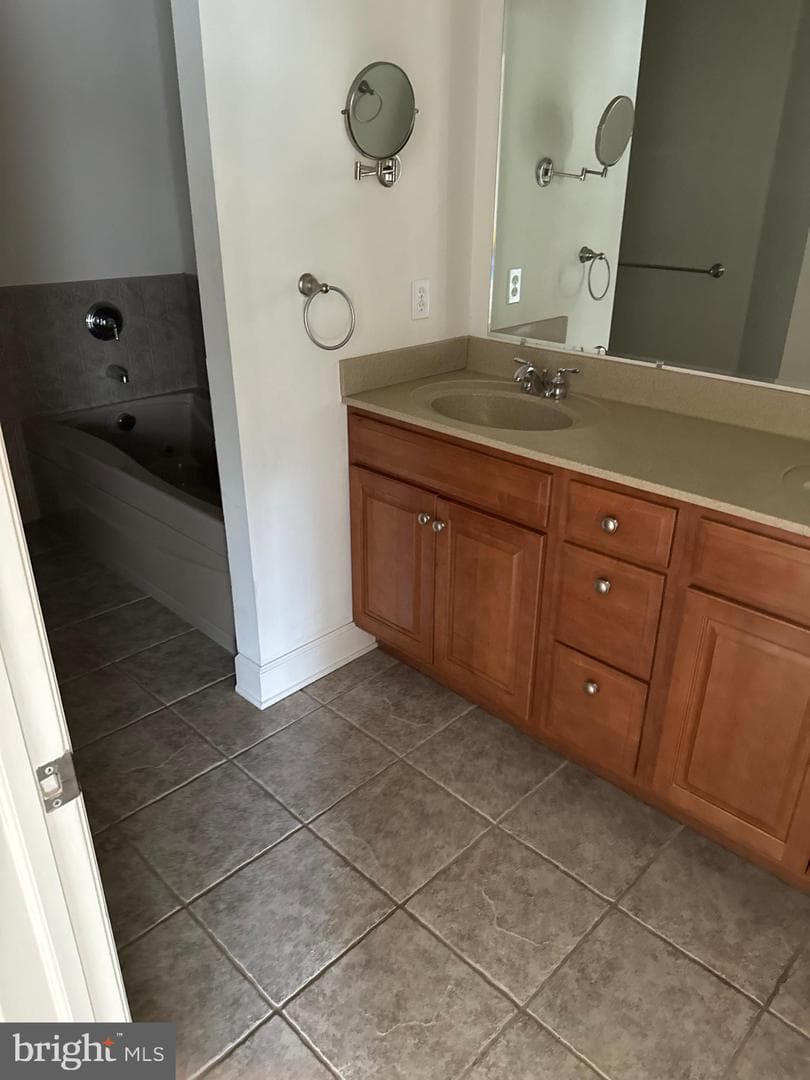 18 Kingswood Drive photo 11