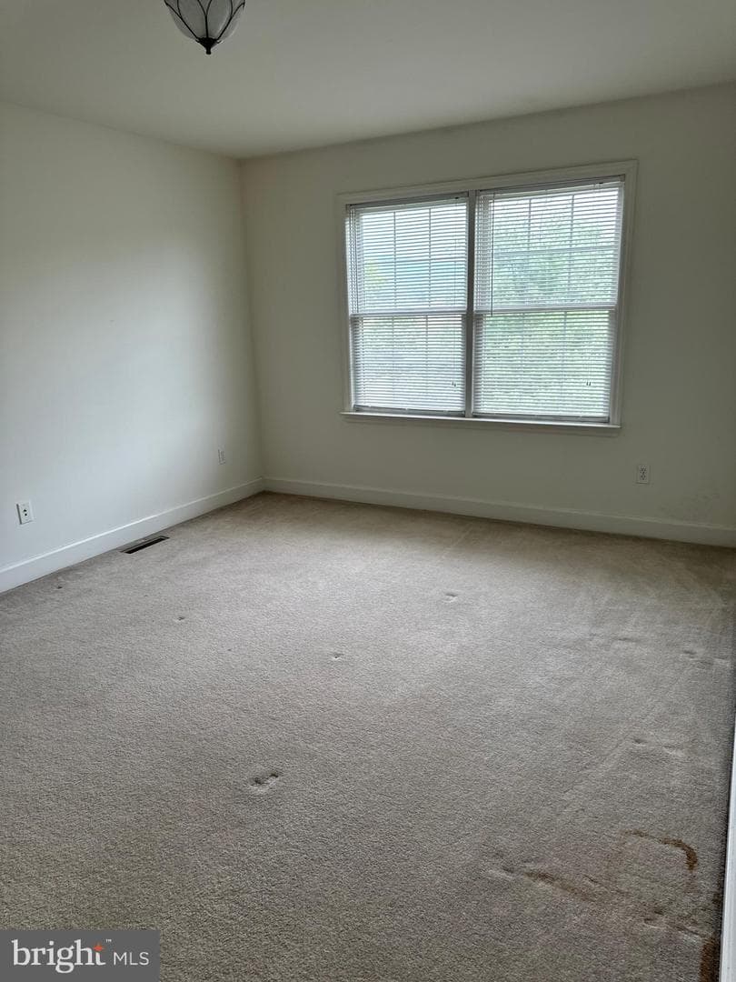 18 Kingswood Drive photo 8