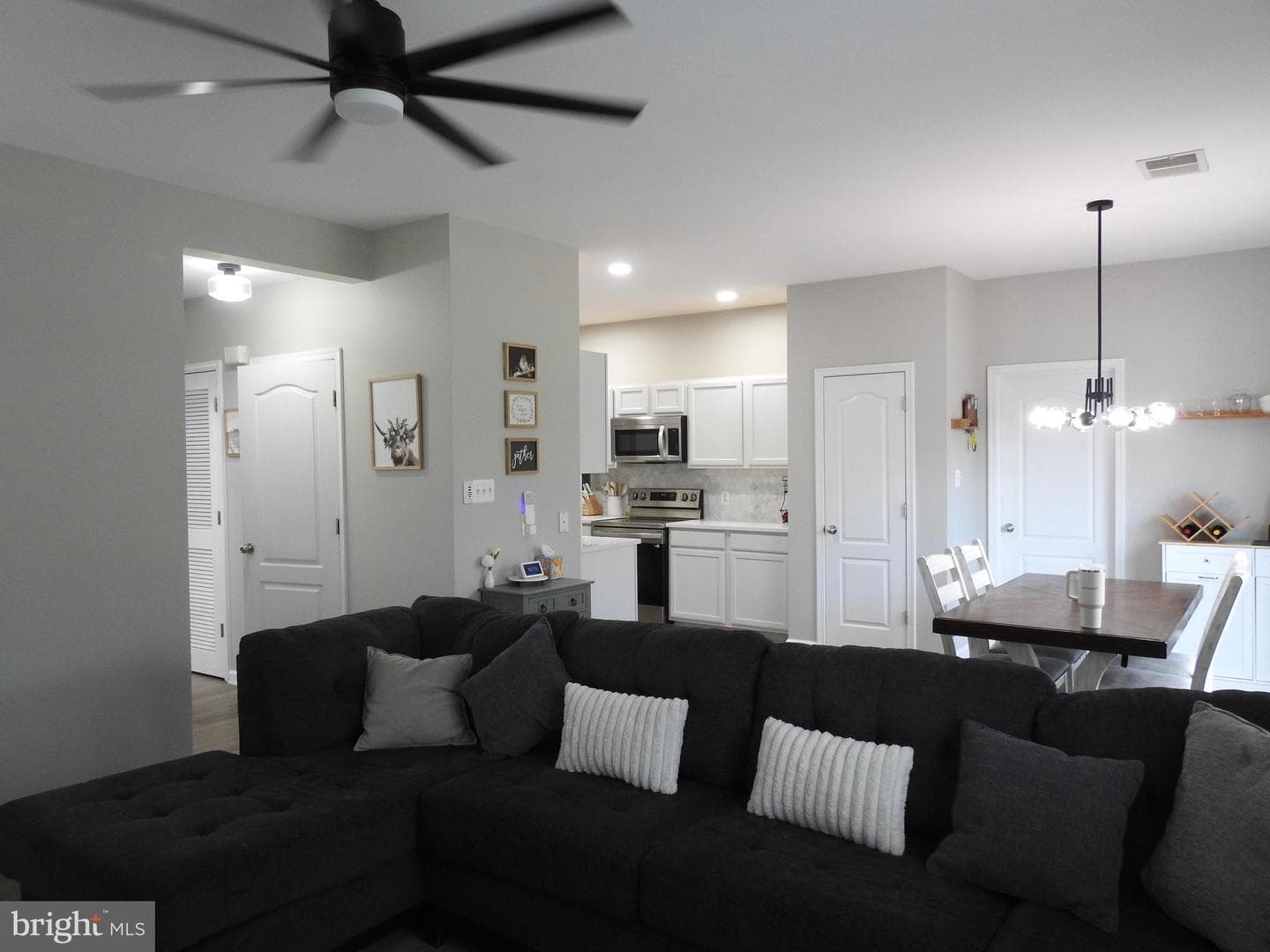 160 Hickory Ridge Circle photo 8