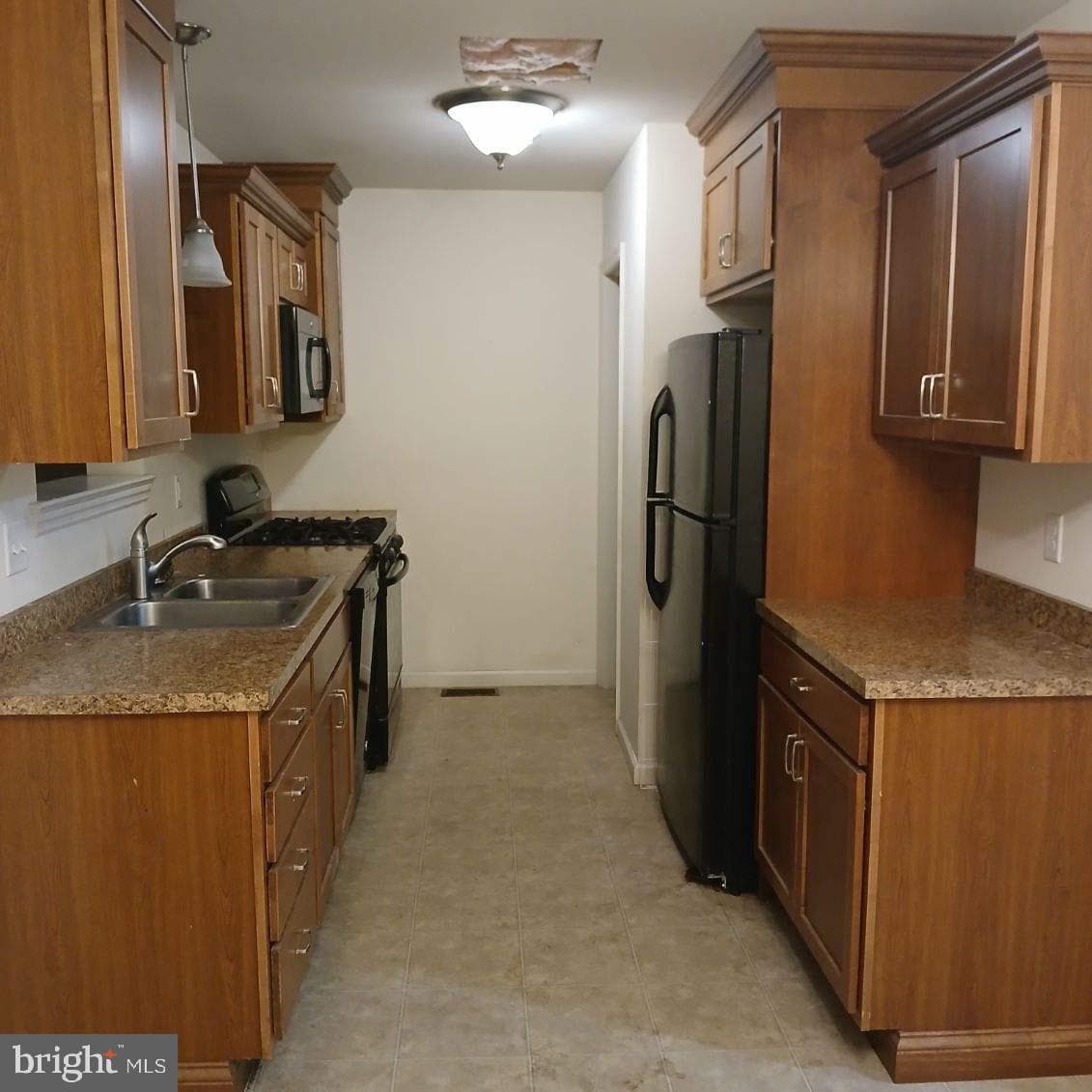 118 Scully Place photo 5
