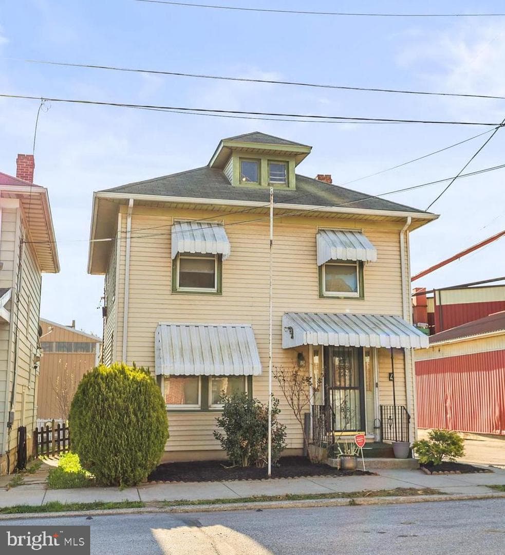 4 S Penn Street, Hanover