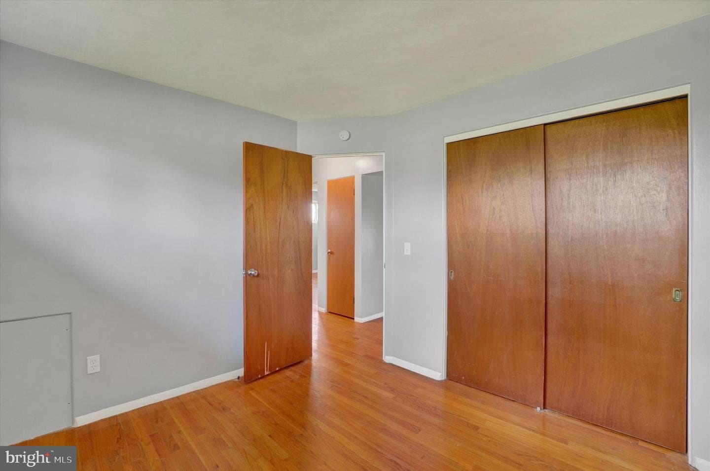 2833 Anita Drive photo 12