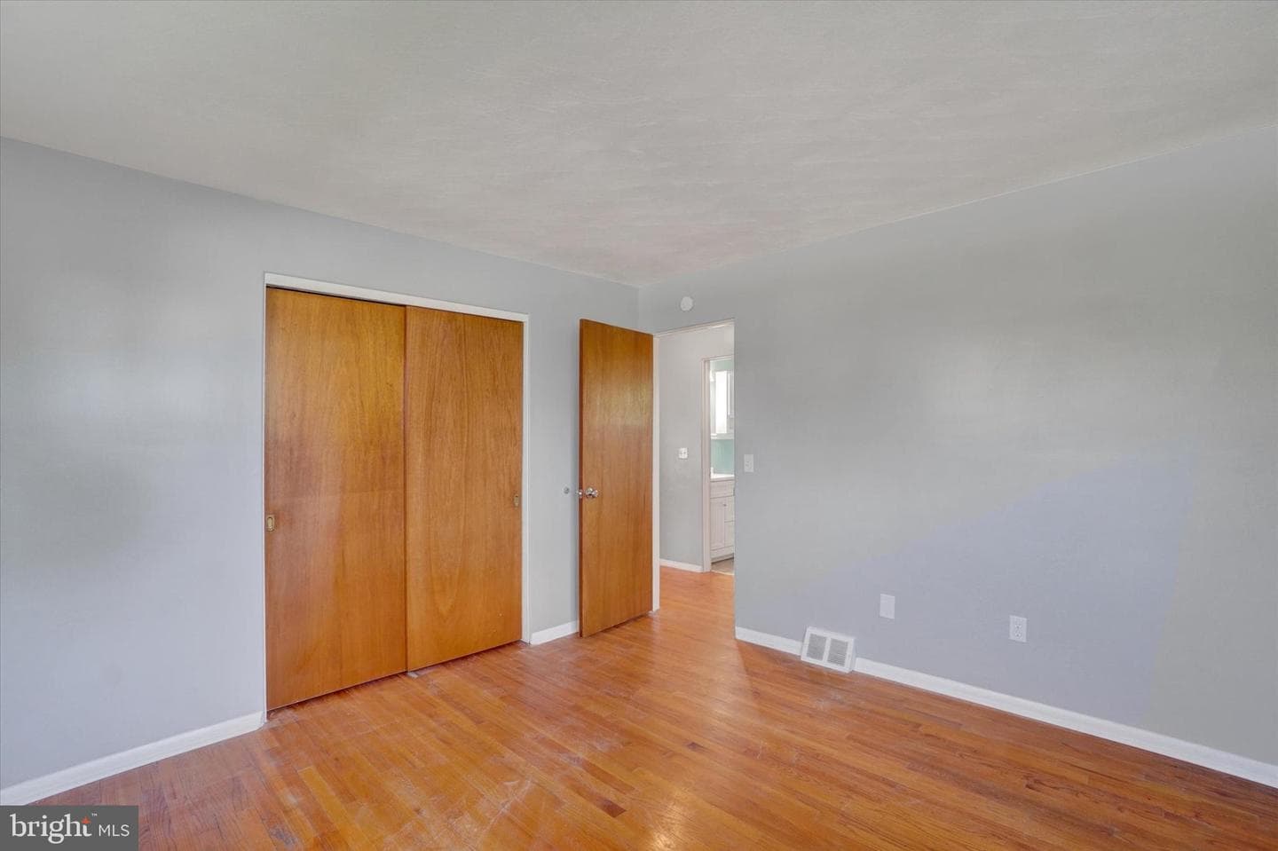 2833 Anita Drive photo 14
