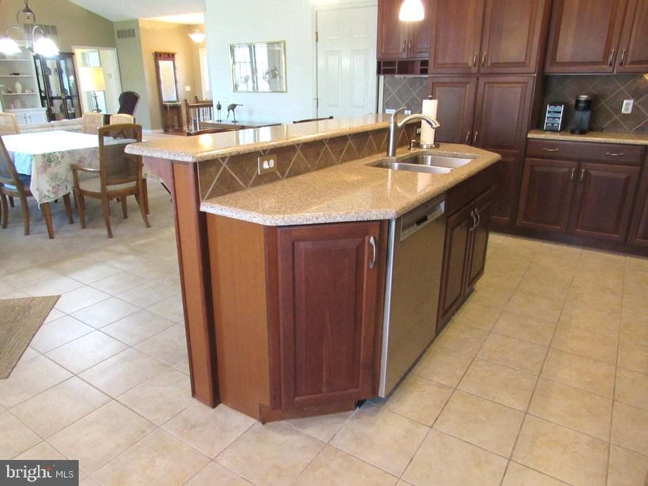 1321 Bee Jay Drive photo 16
