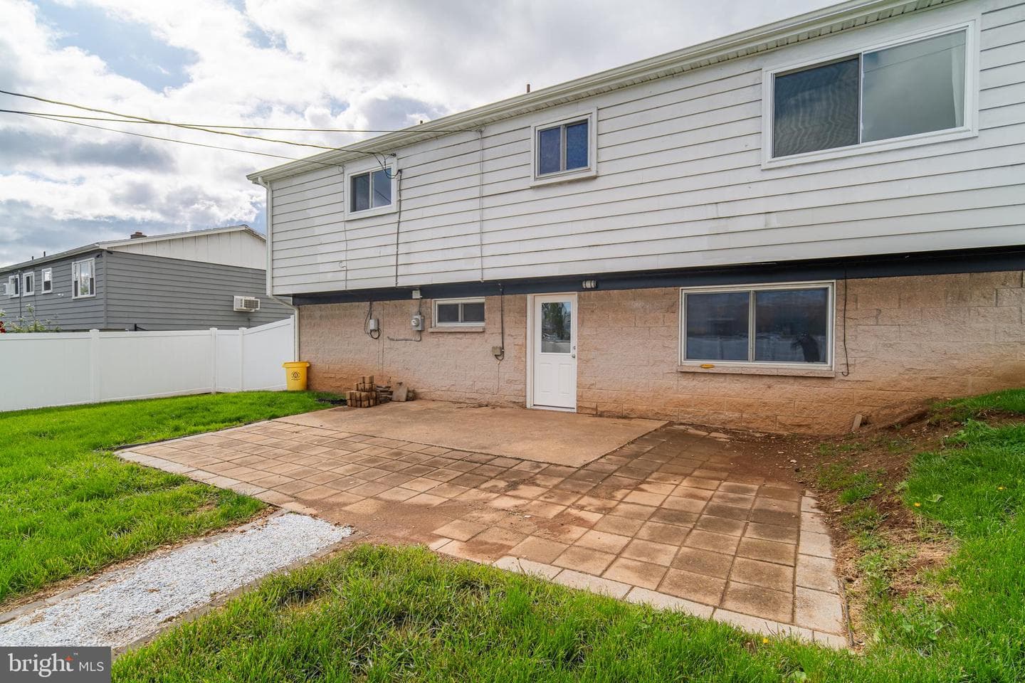 907 Marbrook Lane photo 31