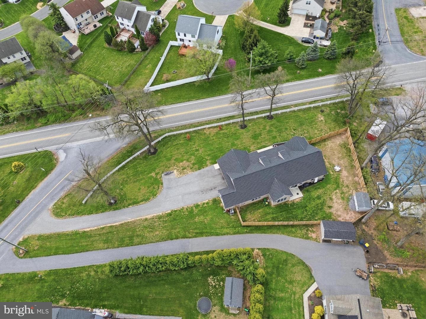 695 Midway Road photo 49