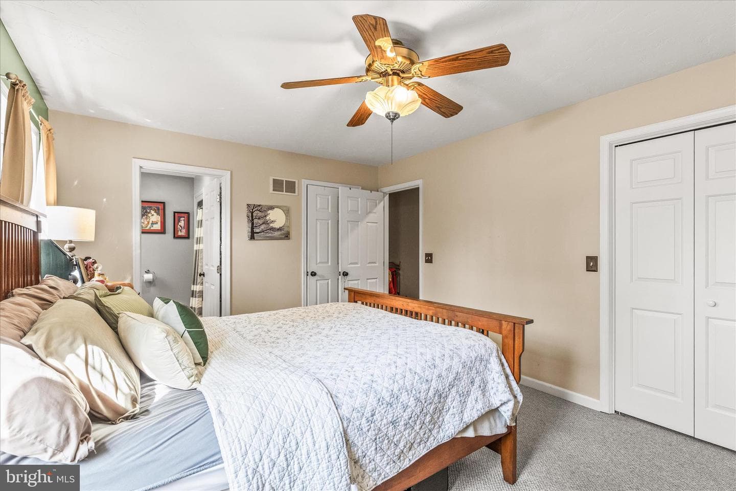 10 Amanda Avenue photo 20