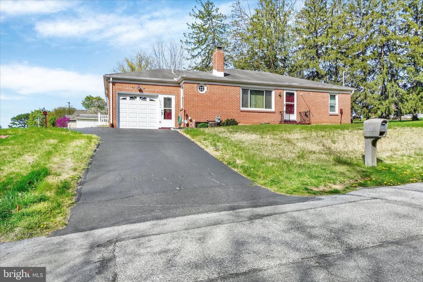 1630 N East Street photo 26