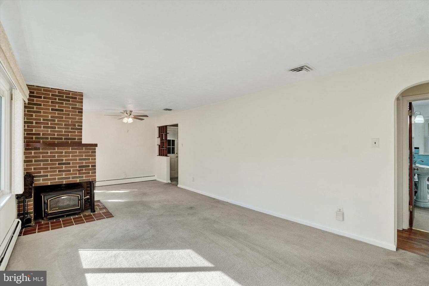 1630 N East Street photo 4