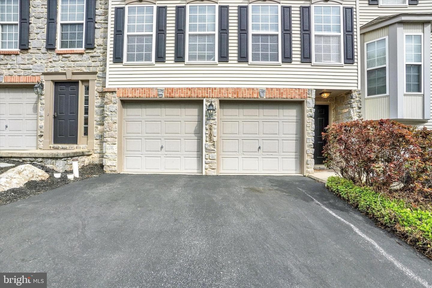 2705 Steeple Chase Drive photo 2