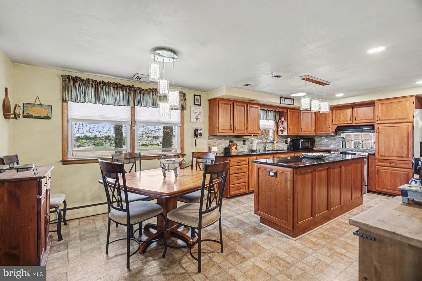 6010 Eyster Avenue photo 9