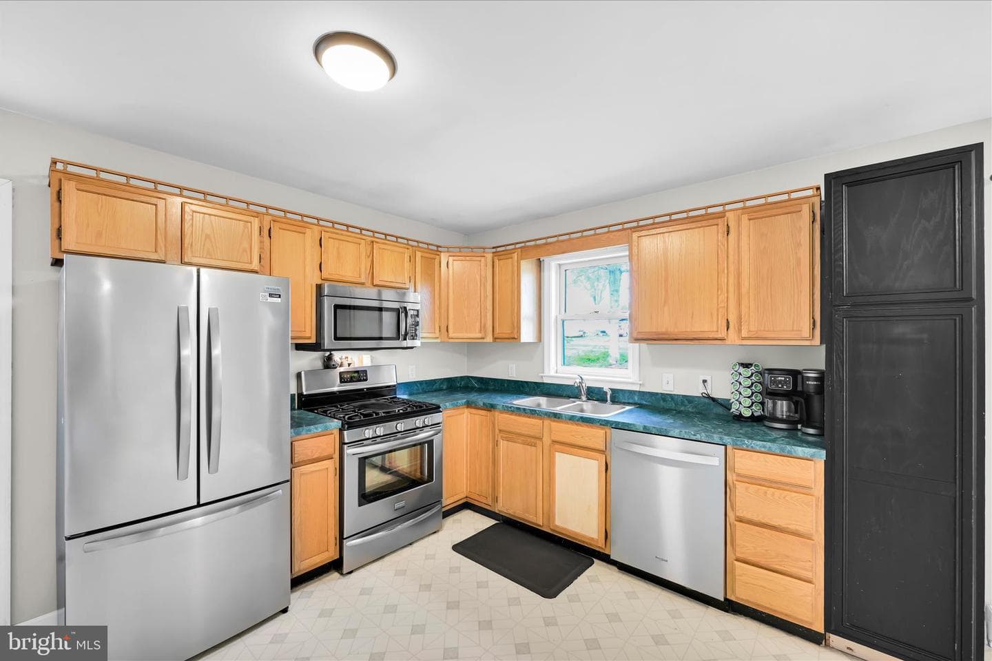 445 Scotch Pine Road photo 14