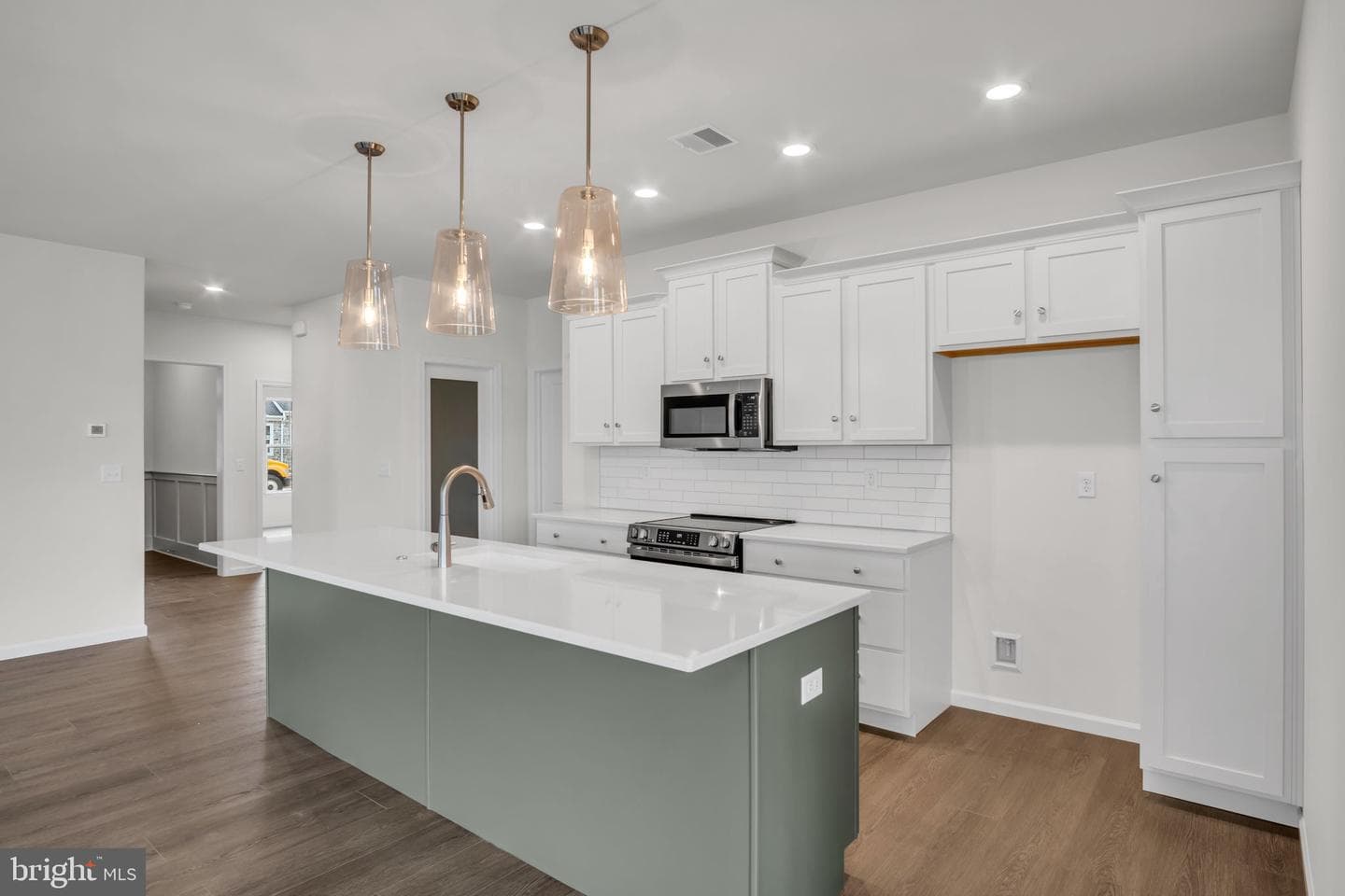 862 Shadowbrooke Drive photo 3