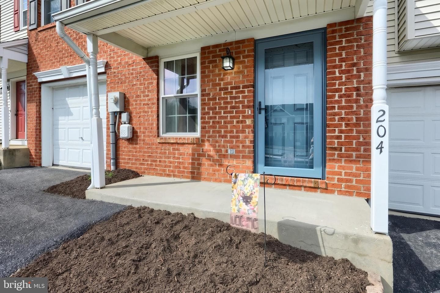 204 Country Ridge Drive photo 2
