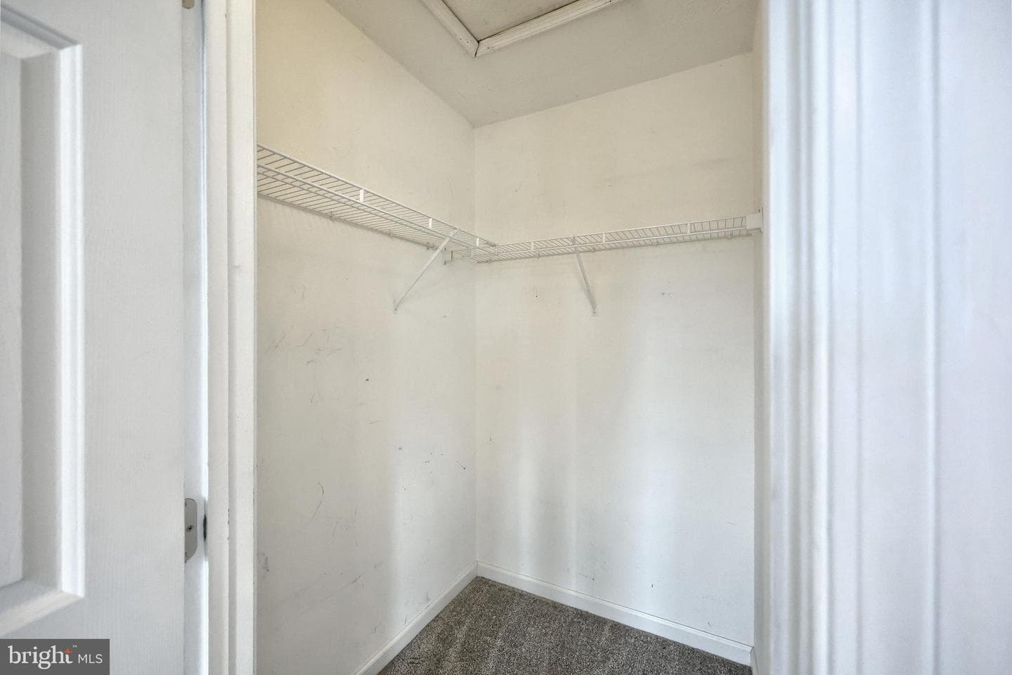 204 Country Ridge Drive photo 32