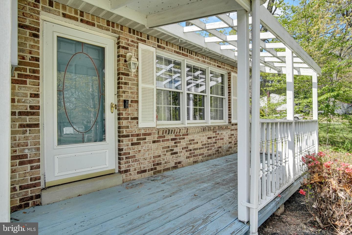 414 Little John Drive photo 2