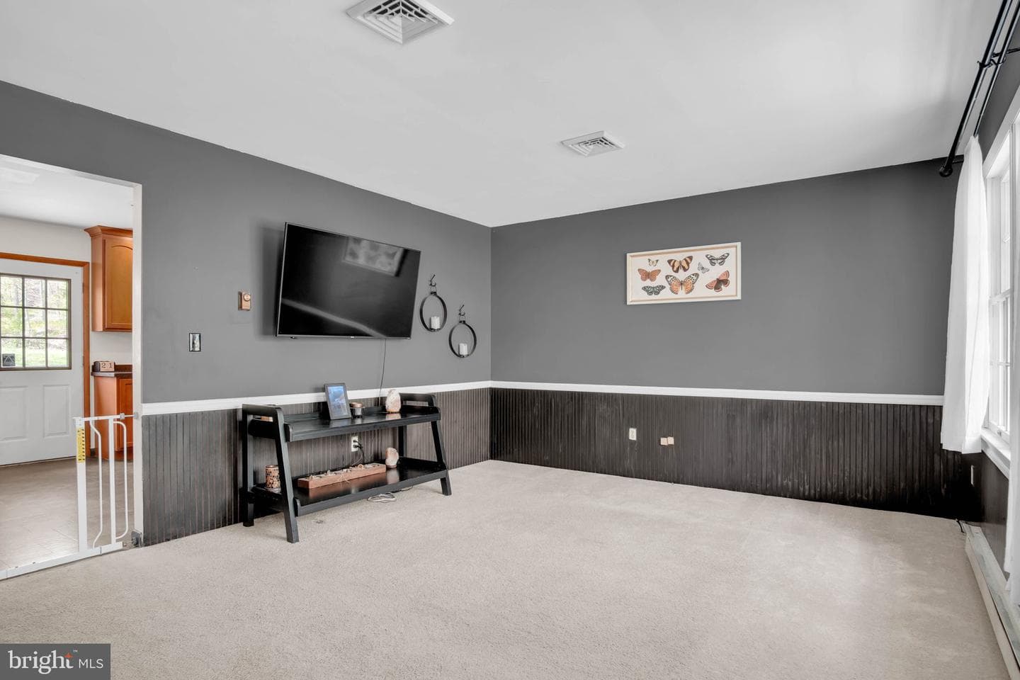 414 Little John Drive photo 25