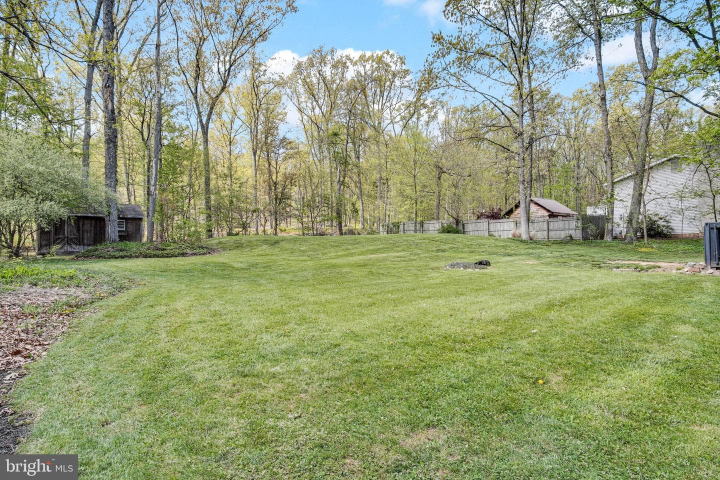 414 Little John Drive photo 3