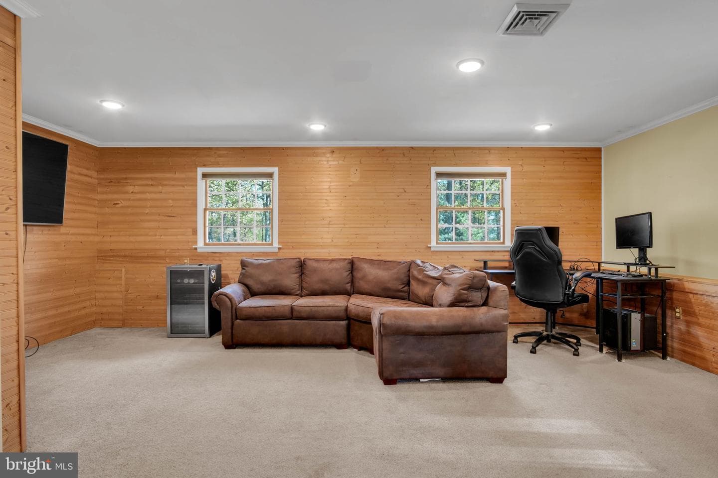 414 Little John Drive photo 8