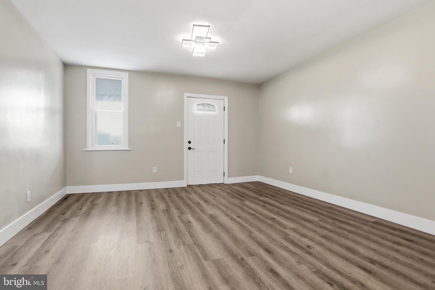 203 Fulton Street photo 6