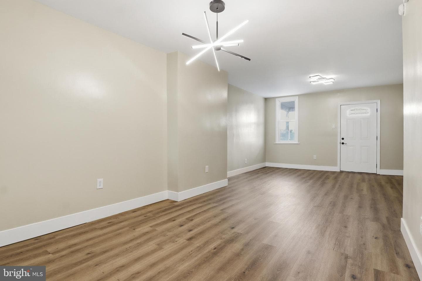 203 Fulton Street photo 8