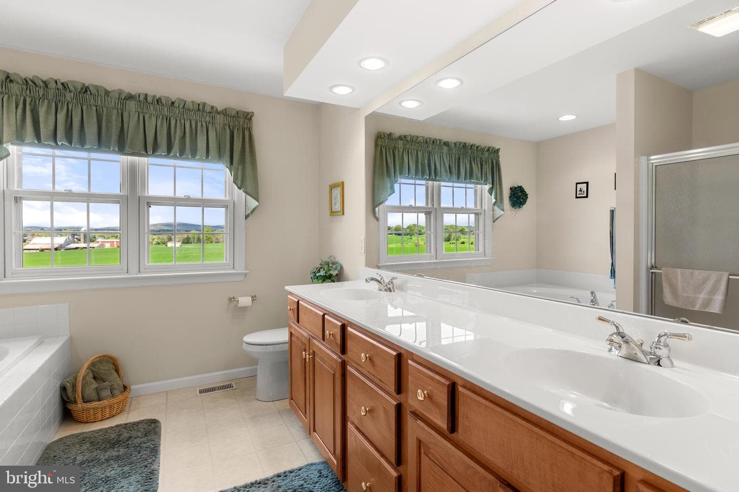 1347 Sterling Drive photo 35