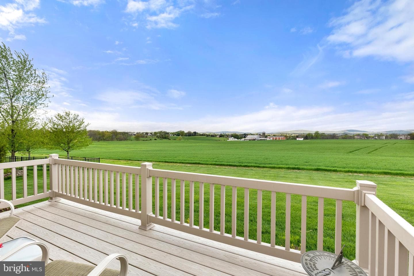 1347 Sterling Drive photo 4