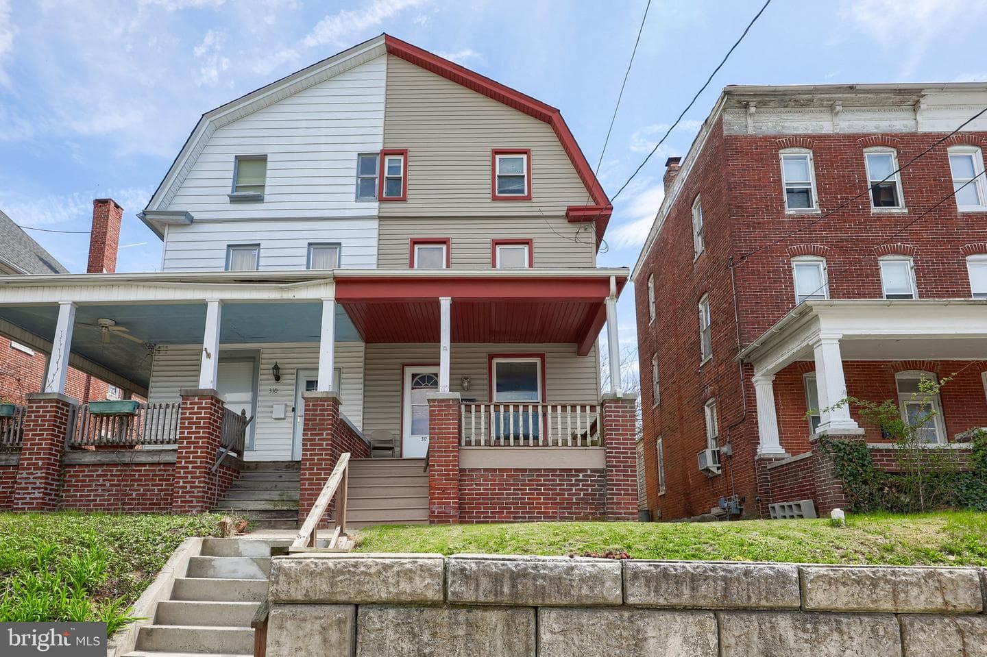 312 W Broadway photo 1