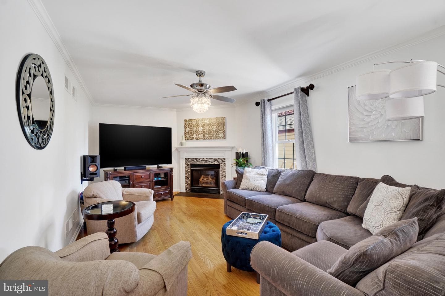 30 Frank Drive photo 6