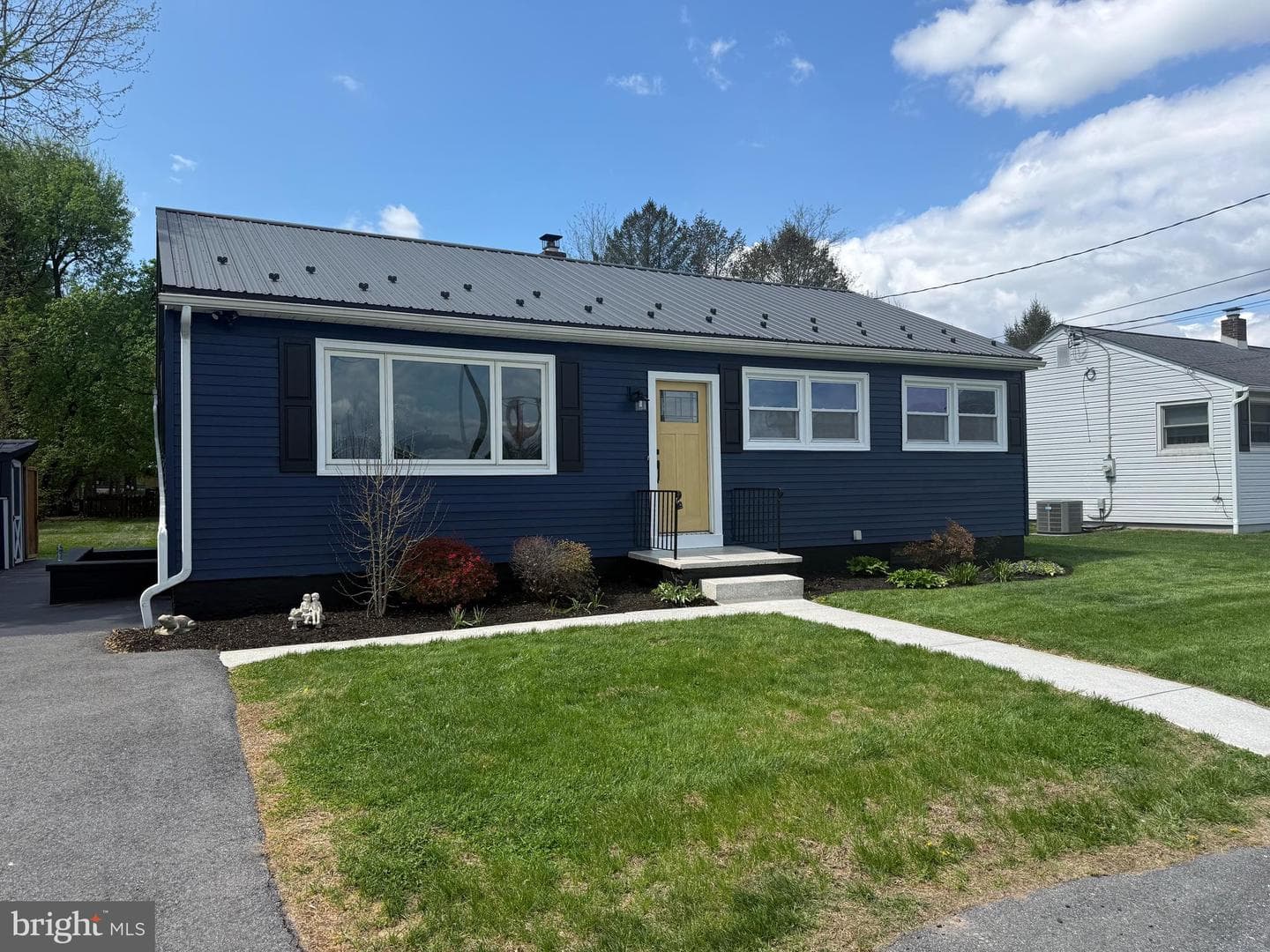 107 Fairview Road photo 2