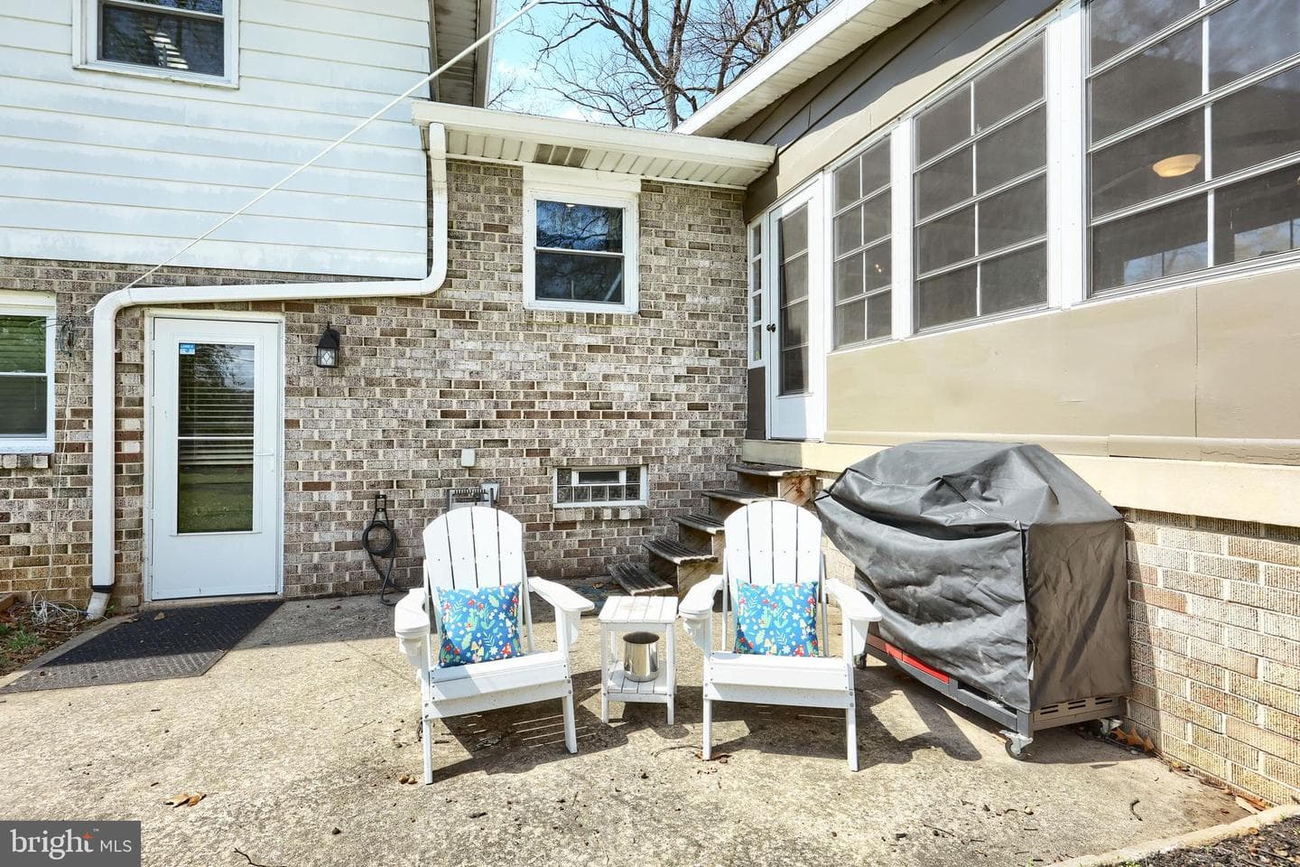 320 Holyoke Drive photo 10