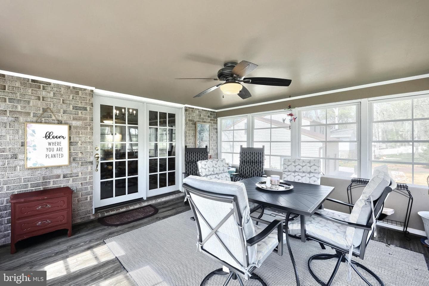 320 Holyoke Drive photo 28