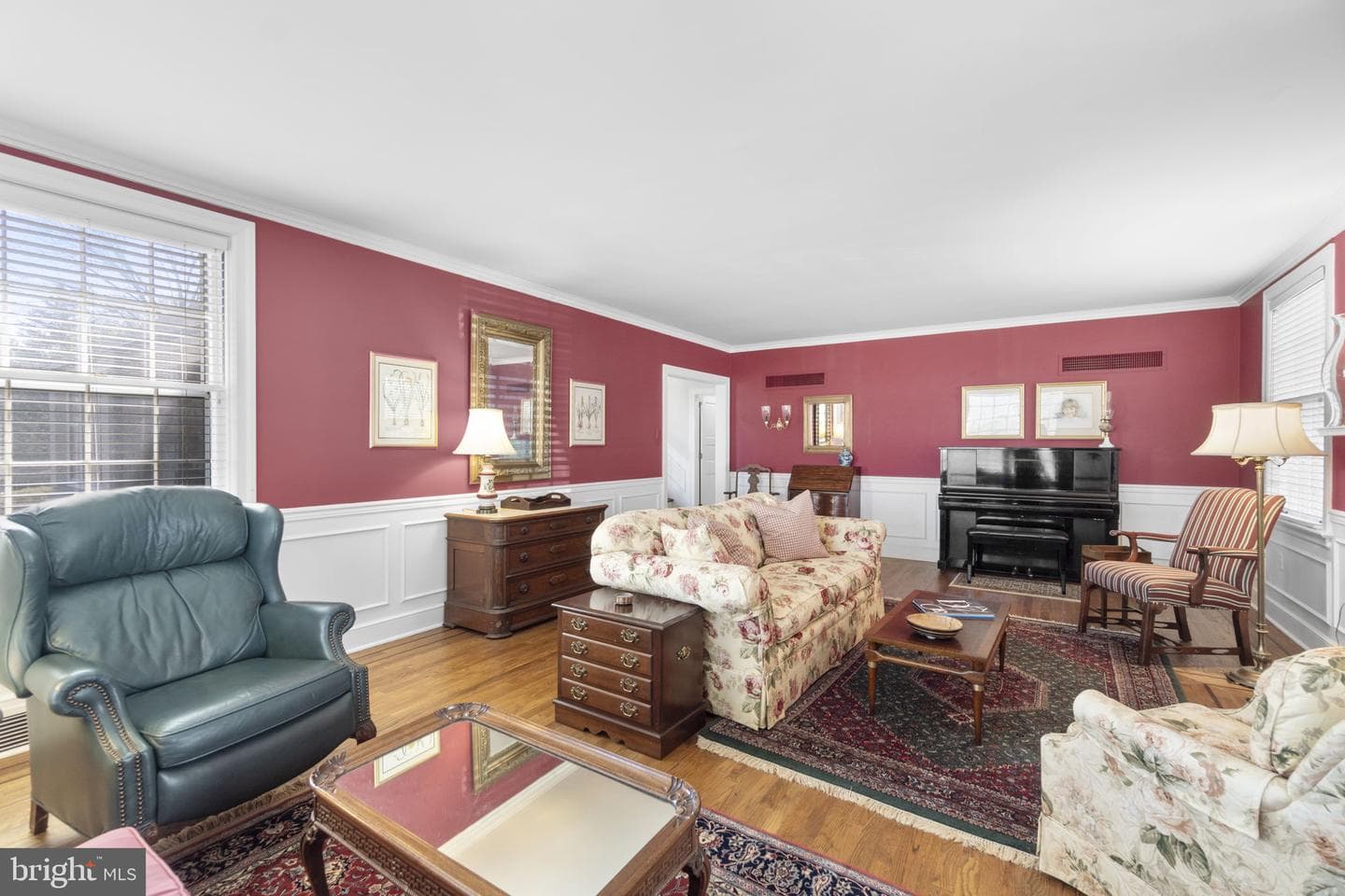 100 Edgewood Drive photo 16