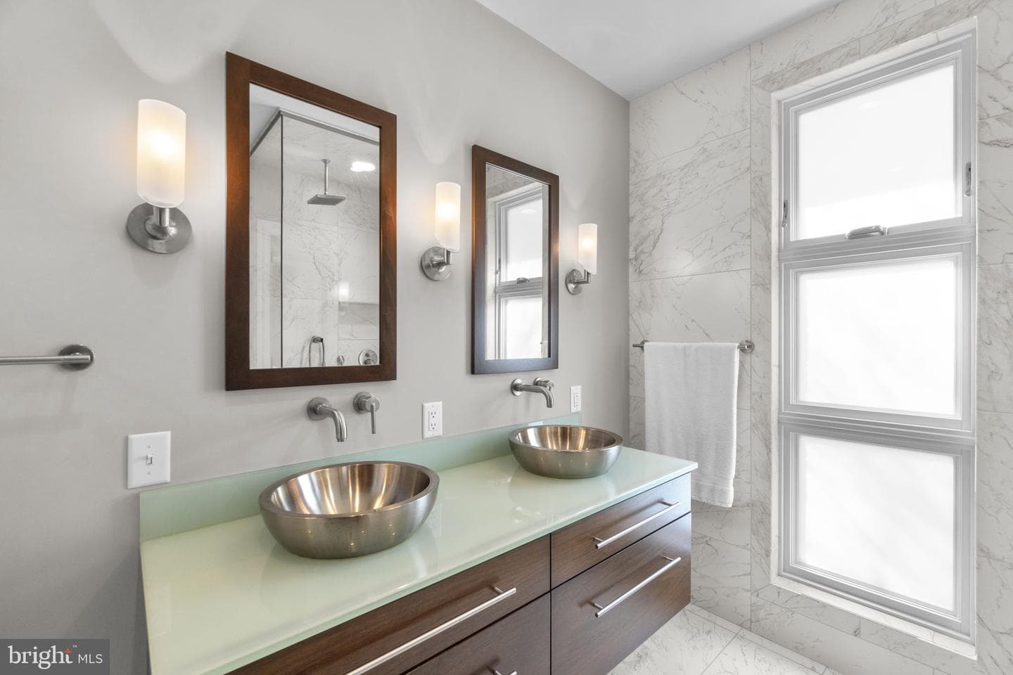 100 Edgewood Drive photo 20