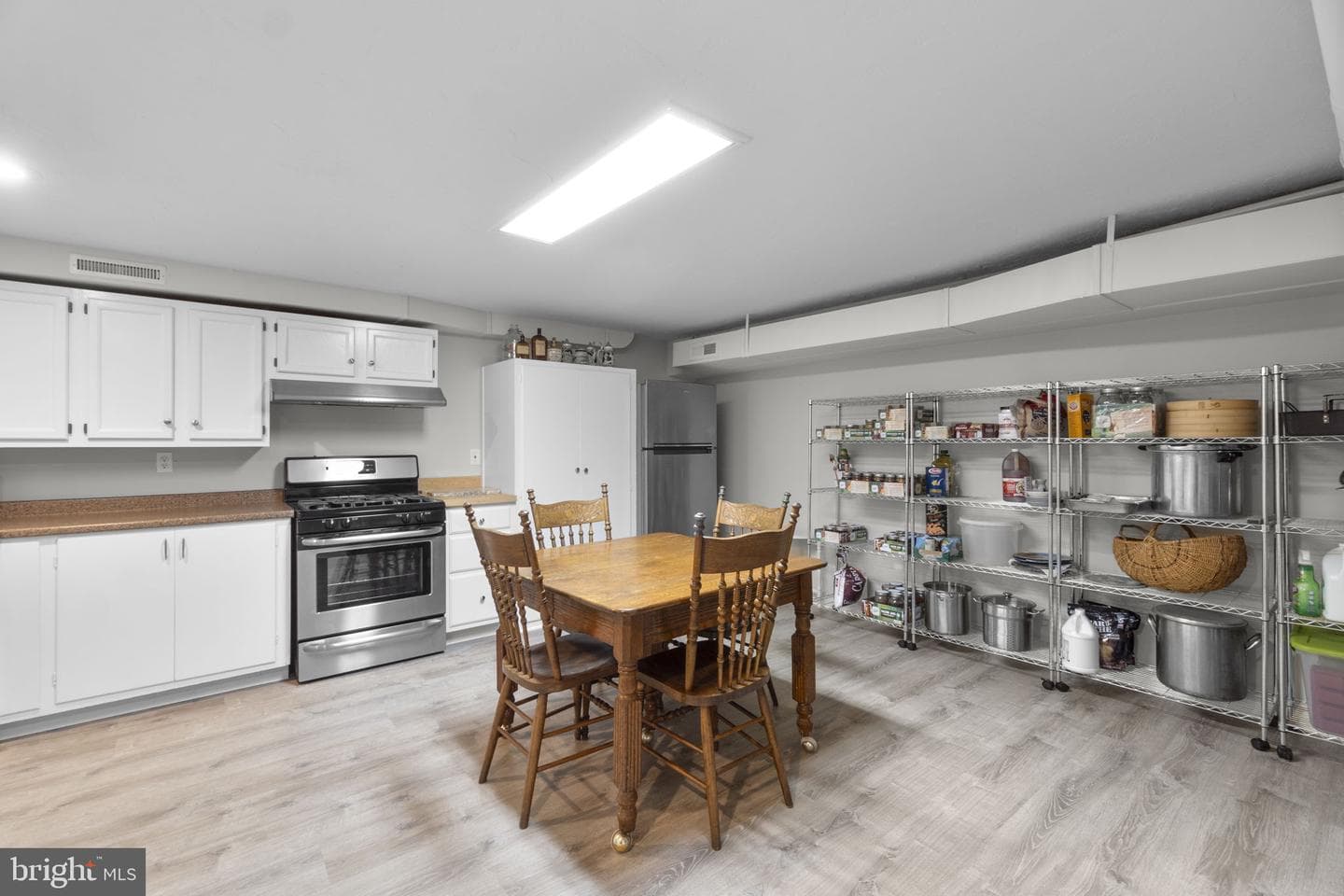 100 Edgewood Drive photo 37