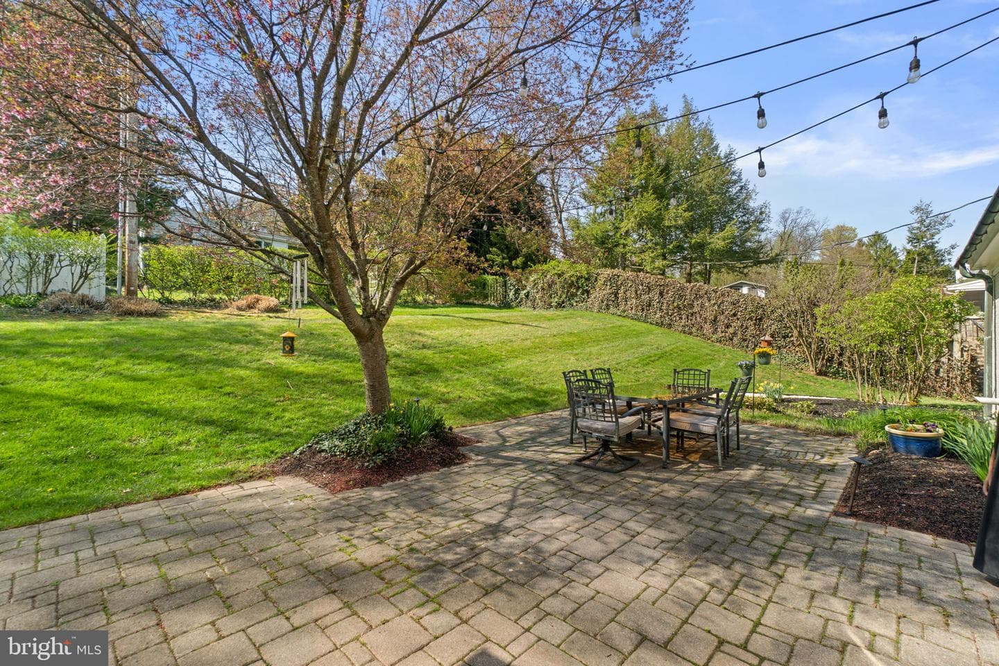 100 Edgewood Drive photo 40