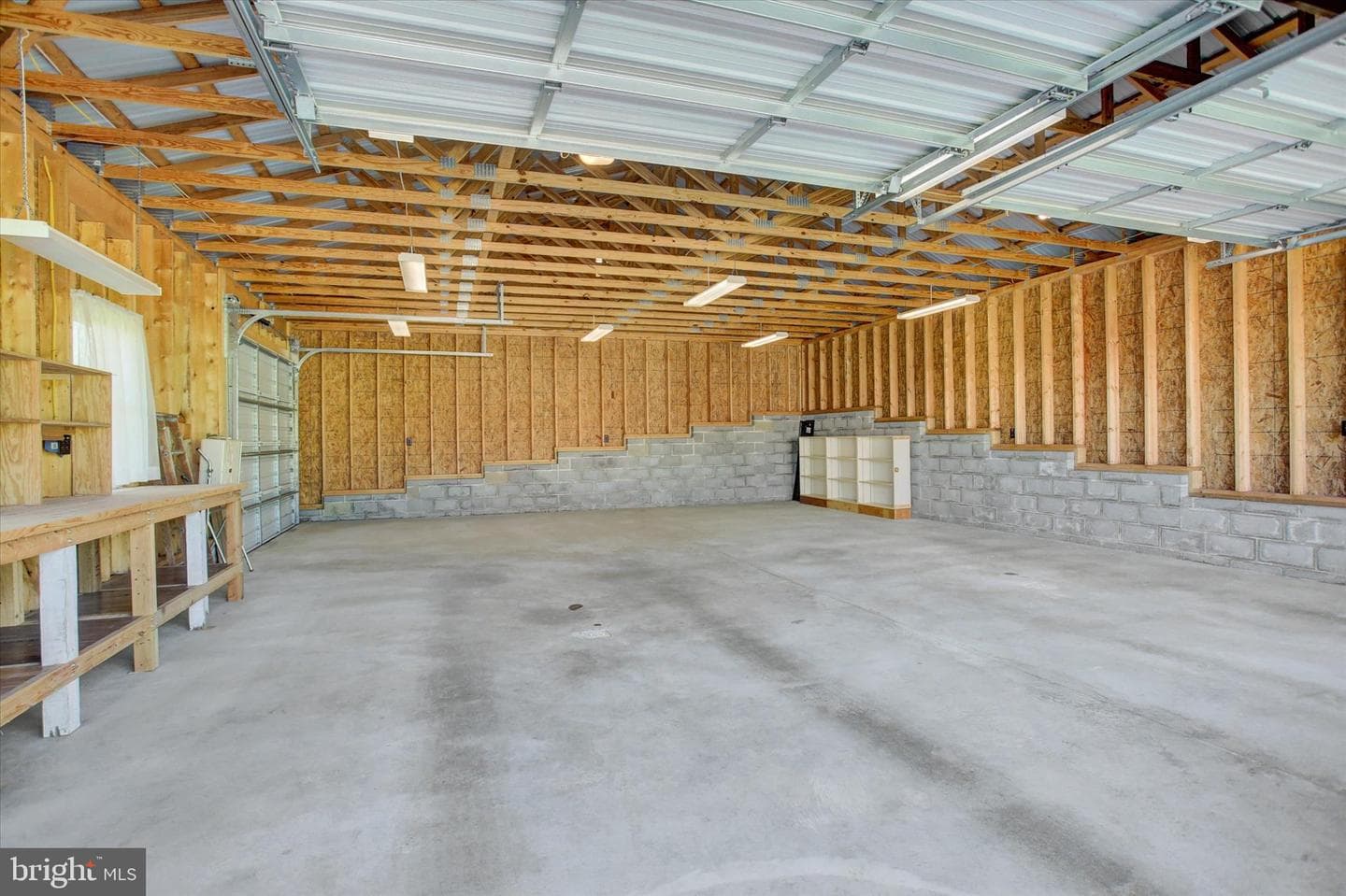120 N Winding Road photo 10