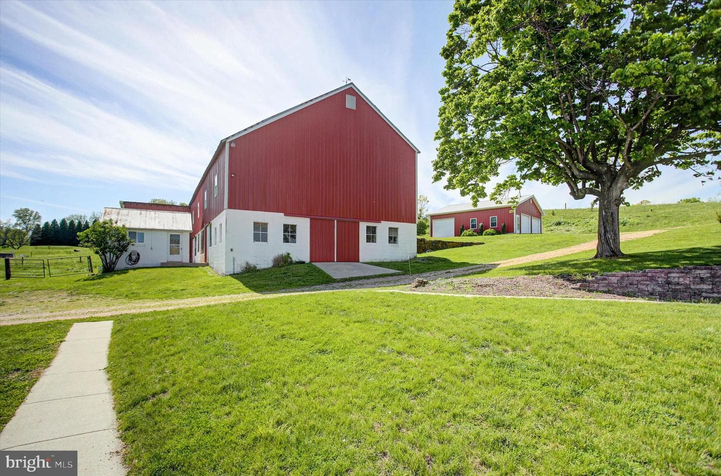 120 N Winding Road photo 11