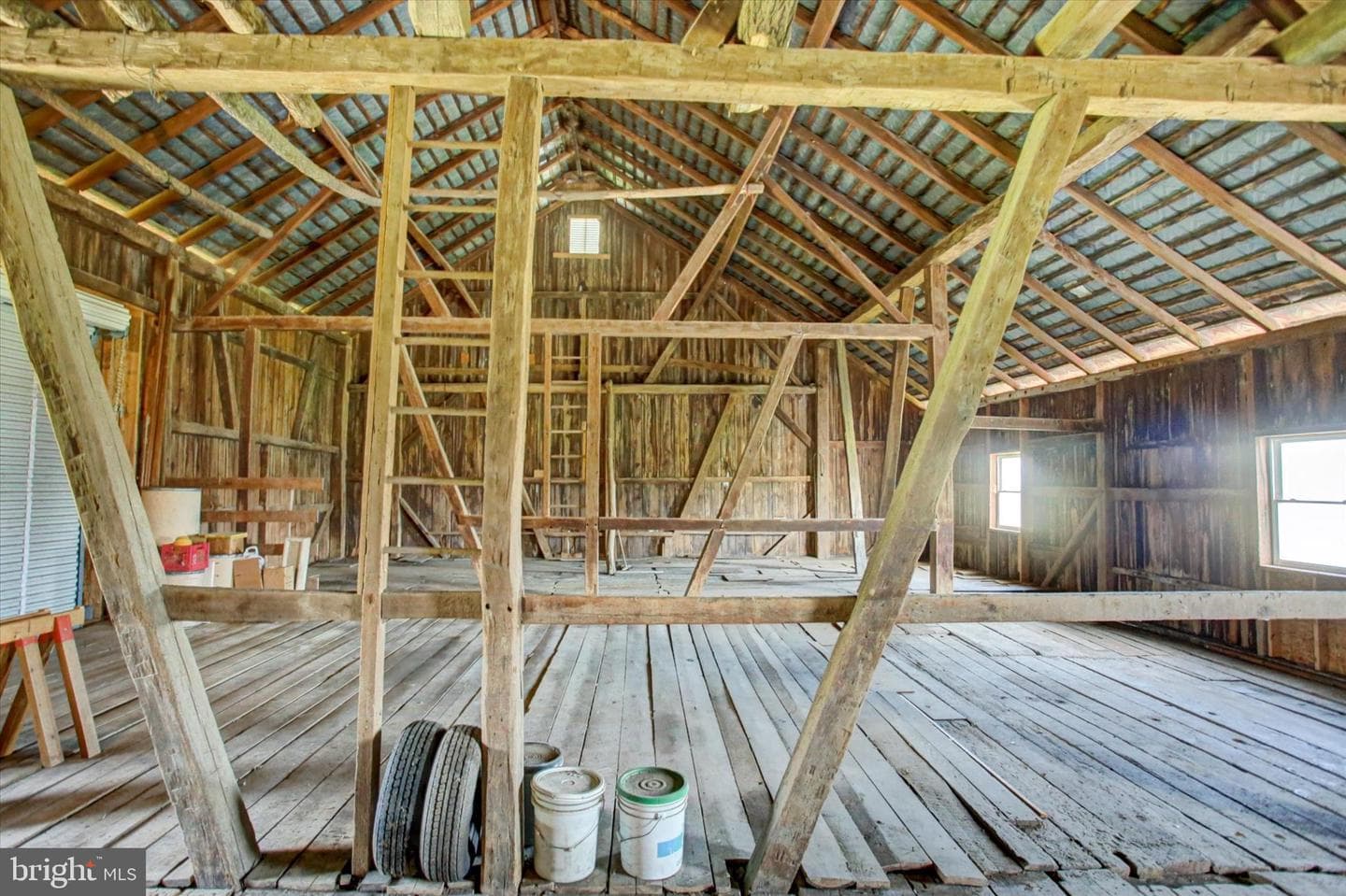 120 N Winding Road photo 14