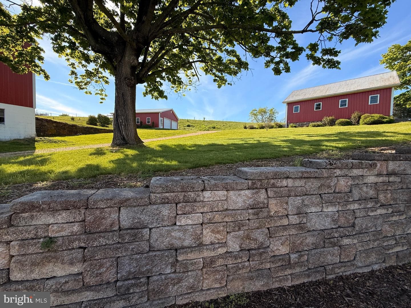 120 N Winding Road photo 17
