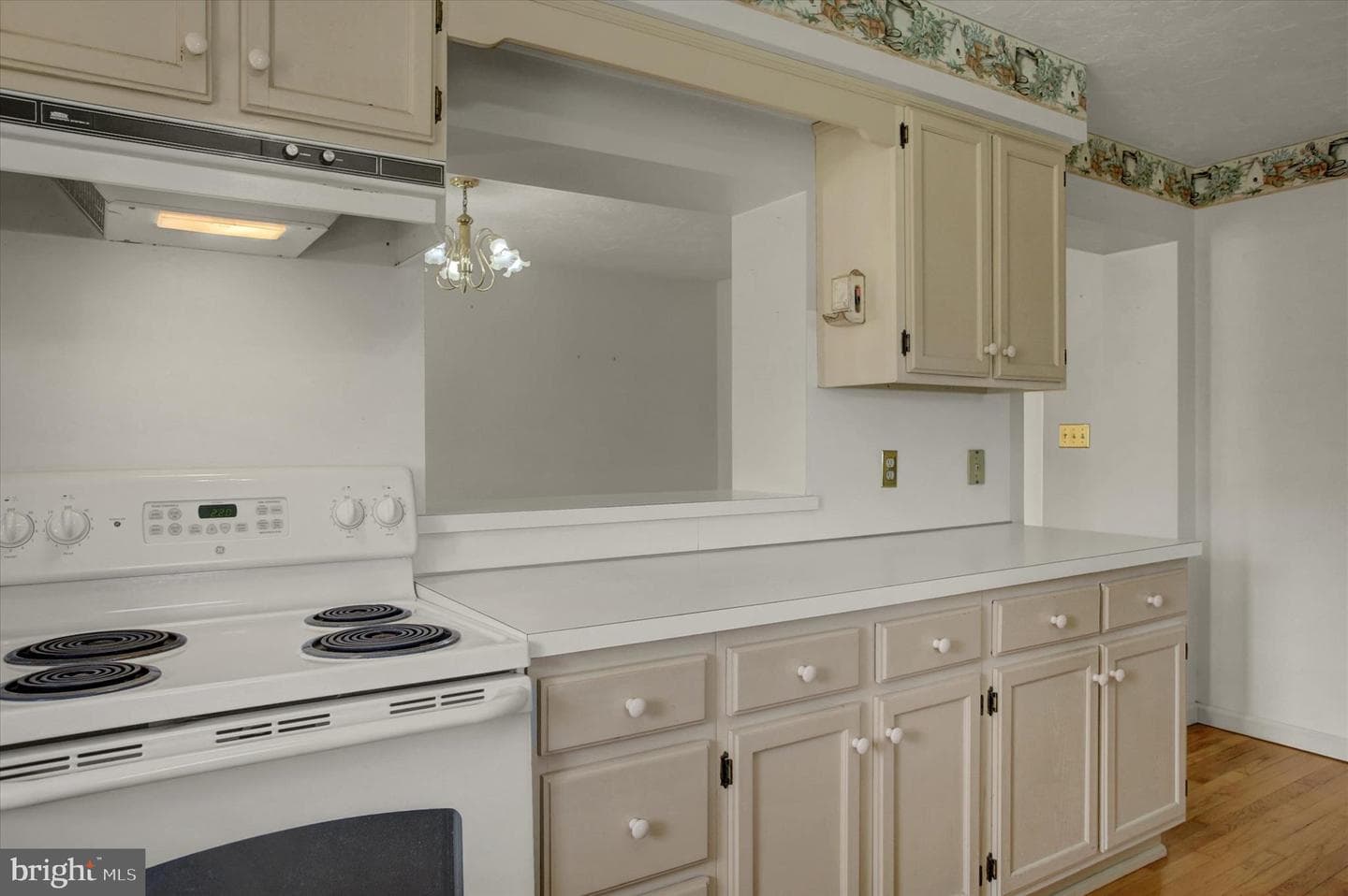 120 N Winding Road photo 23