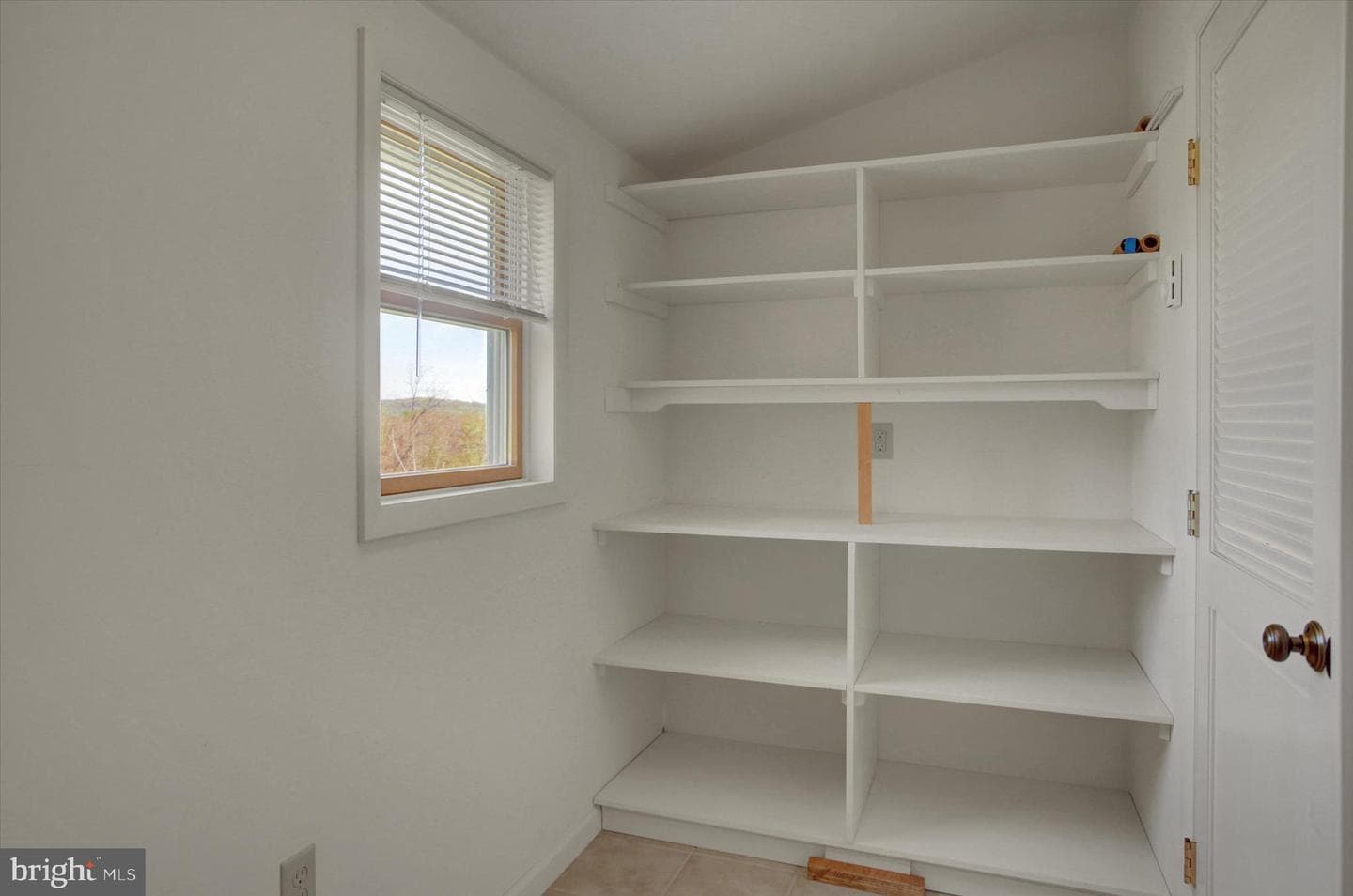 120 N Winding Road photo 30