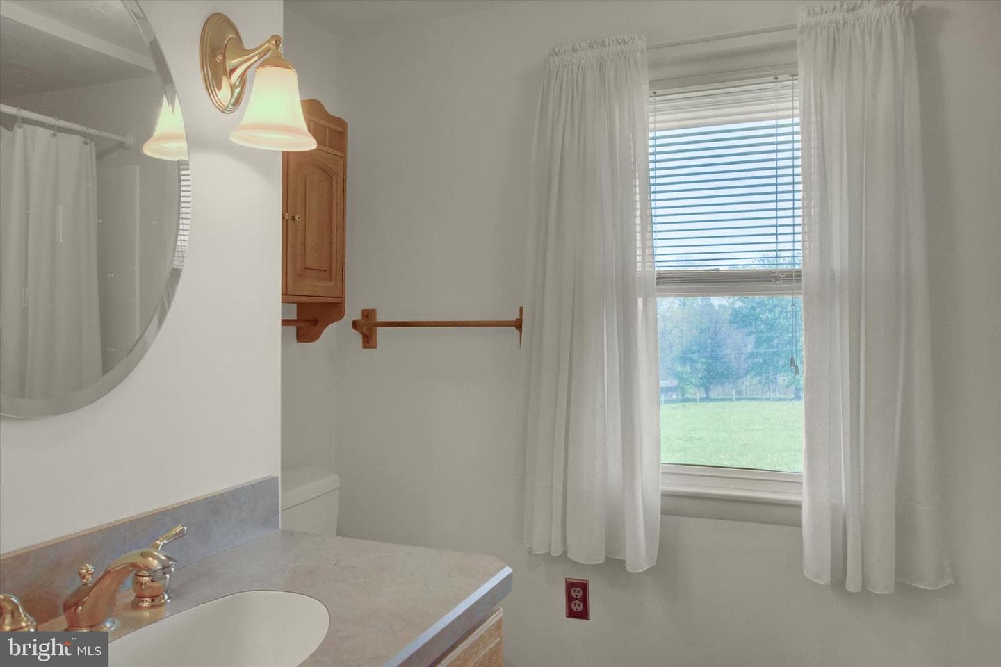 120 N Winding Road photo 32