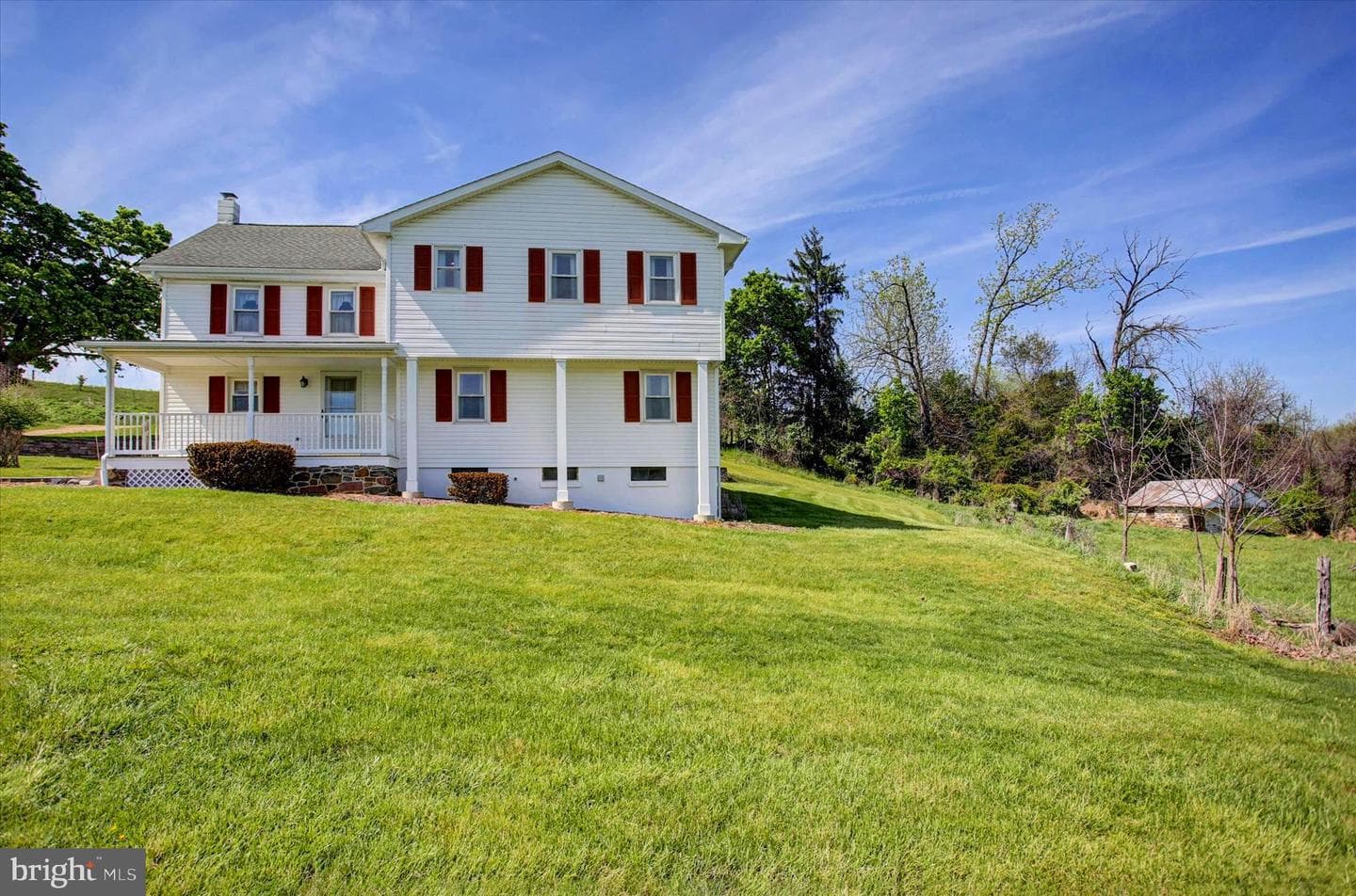 120 N Winding Road photo 4